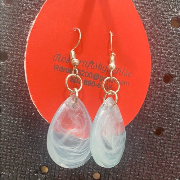 Handmade beaded earrings - Picture 4 of 6